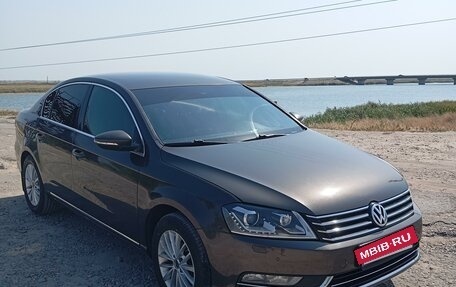 Volkswagen Passat B7, 2012 год, 1 390 000 рублей, 4 фотография