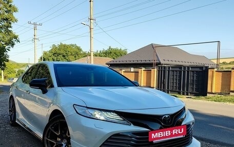 Toyota Camry, 2019 год, 3 900 000 рублей, 8 фотография