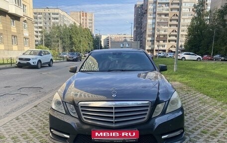 Mercedes-Benz E-Класс, 2012 год, 1 700 000 рублей, 2 фотография