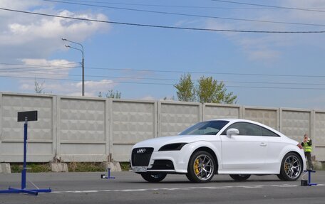 Audi TT, 2011 год, 2 999 999 рублей, 17 фотография