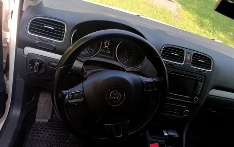 Volkswagen Golf VI, 2010 год, 900 000 рублей, 3 фотография