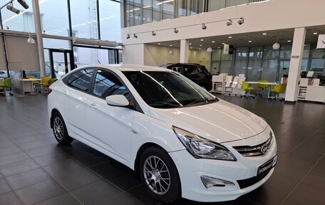 Hyundai Solaris II рестайлинг, 2014 год, 1 000 000 рублей, 3 фотография