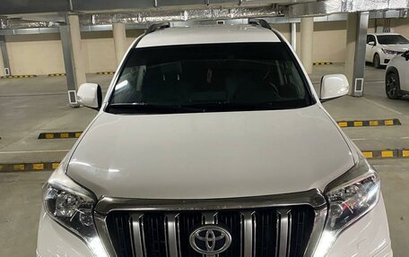 Toyota Land Cruiser Prado 150 рестайлинг 2, 2014 год, 3 289 000 рублей, 12 фотография