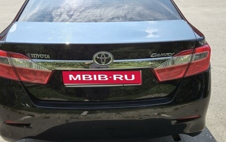 Toyota Camry, 2013 год, 1 850 000 рублей, 6 фотография