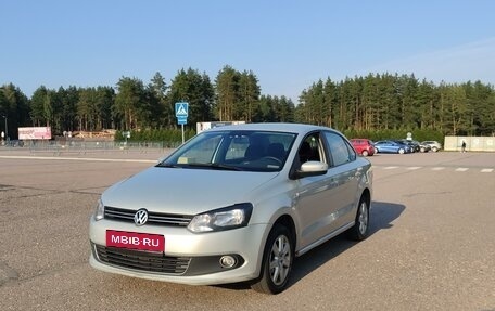 Volkswagen Polo VI (EU Market), 2012 год, 970 000 рублей, 1 фотография