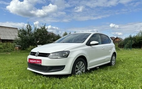 Volkswagen Polo VI (EU Market), 2011 год, 820 000 рублей, 1 фотография