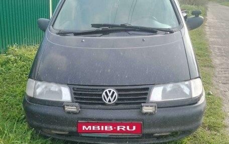 Volkswagen Sharan I рестайлинг, 1998 год, 320 000 рублей, 1 фотография