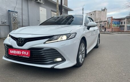 Toyota Camry, 2018 год, 2 890 000 рублей, 1 фотография