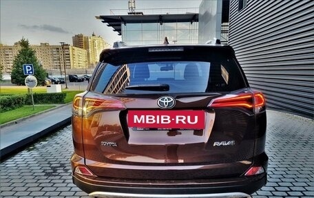 Toyota RAV4, 2016 год, 2 399 000 рублей, 5 фотография