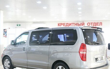 Hyundai Grand Starex Grand Starex I рестайлинг 2, 2012 год, 1 549 000 рублей, 4 фотография