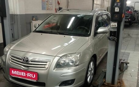 Toyota Avensis III рестайлинг, 2008 год, 900 000 рублей, 2 фотография