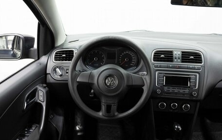 Volkswagen Polo VI (EU Market), 2011 год, 715 000 рублей, 14 фотография