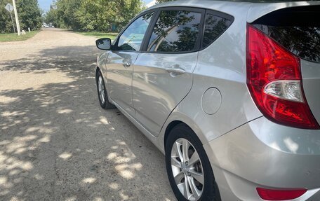 Hyundai Solaris II рестайлинг, 2012 год, 855 000 рублей, 12 фотография