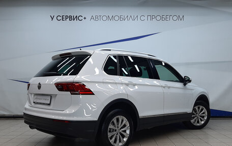 Volkswagen Tiguan II, 2018 год, 2 315 000 рублей, 3 фотография