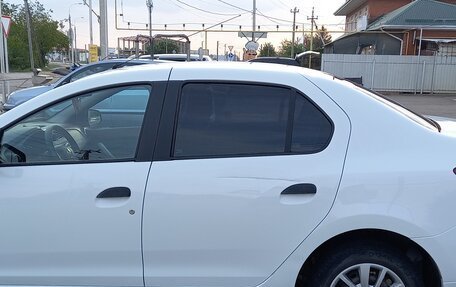 Renault Logan II, 2019 год, 900 000 рублей, 4 фотография