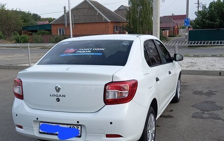 Renault Logan II, 2019 год, 900 000 рублей, 3 фотография