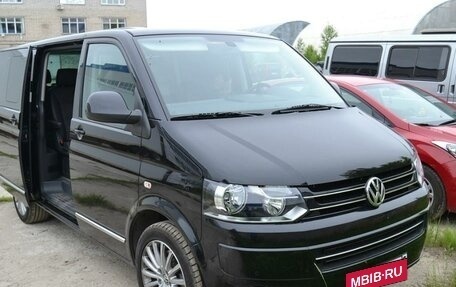 Volkswagen Multivan T5, 2010 год, 2 400 000 рублей, 2 фотография