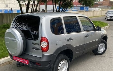 Chevrolet Niva I рестайлинг, 2013 год, 535 000 рублей, 21 фотография