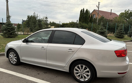 Volkswagen Jetta VI, 2011 год, 950 000 рублей, 5 фотография