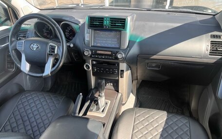 Toyota Land Cruiser Prado 150 рестайлинг 2, 2013 год, 3 292 800 рублей, 20 фотография