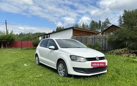 Volkswagen Polo VI (EU Market), 2011 год, 820 000 рублей, 2 фотография