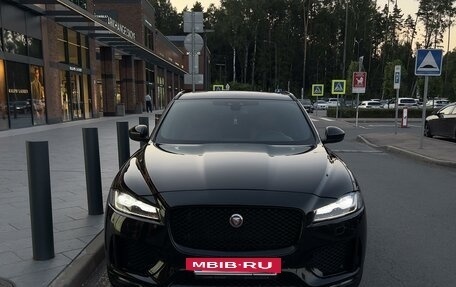 Jaguar F-Pace, 2017 год, 3 950 000 рублей, 2 фотография