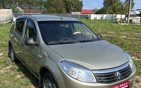 Renault Sandero I, 2012 год, 540 000 рублей, 2 фотография