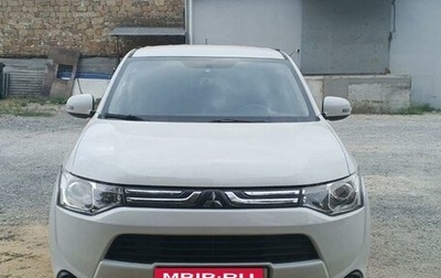 Mitsubishi Outlander III рестайлинг 3, 2012 год, 1 650 000 рублей, 1 фотография