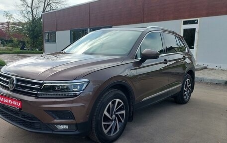 Volkswagen Tiguan II, 2018 год, 2 730 000 рублей, 2 фотография