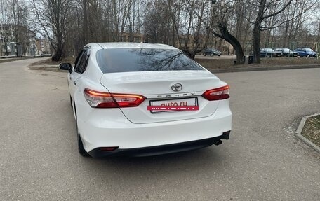 Toyota Camry, 2018 год, 2 890 000 рублей, 6 фотография