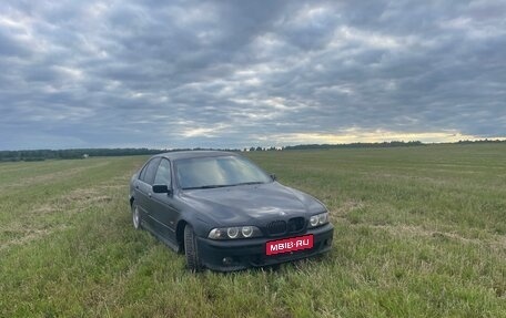 BMW 5 серия, 1999 год, 390 000 рублей, 1 фотография