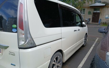 Nissan Serena IV, 2011 год, 1 500 000 рублей, 5 фотография