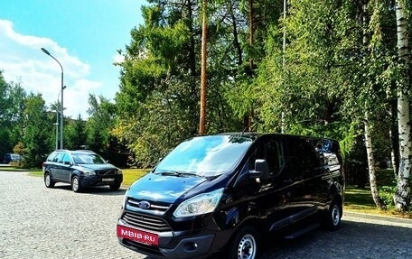 Ford Tourneo Custom I рестайлинг, 2014 год, 2 495 000 рублей, 2 фотография