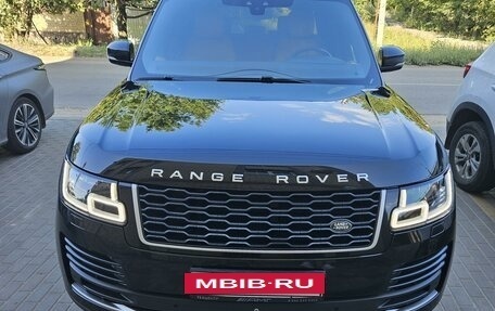 Land Rover Range Rover IV рестайлинг, 2019 год, 8 700 000 рублей, 4 фотография