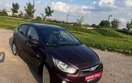 Hyundai Solaris II рестайлинг, 2011 год, 640 000 рублей, 3 фотография