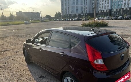 Hyundai Solaris II рестайлинг, 2011 год, 640 000 рублей, 5 фотография