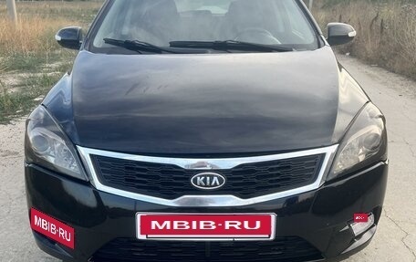 KIA cee'd I рестайлинг, 2010 год, 810 000 рублей, 2 фотография