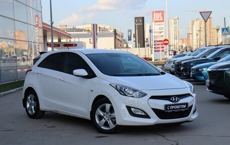 Hyundai i30 II рестайлинг, 2013 год, 1 180 000 рублей, 3 фотография