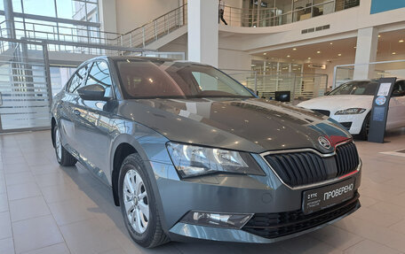 Skoda Superb III рестайлинг, 2019 год, 2 729 000 рублей, 3 фотография