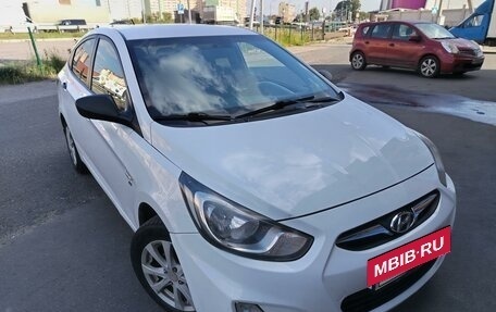 Hyundai Solaris II рестайлинг, 2013 год, 550 000 рублей, 5 фотография