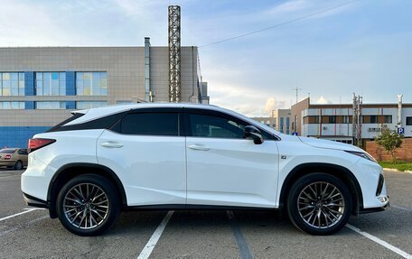 Lexus RX IV рестайлинг, 2019 год, 6 300 000 рублей, 8 фотография