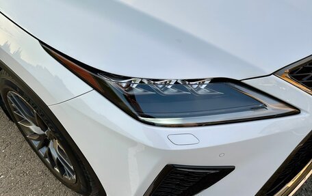 Lexus RX IV рестайлинг, 2019 год, 6 300 000 рублей, 10 фотография