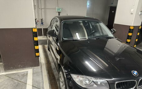 BMW 1 серия, 2011 год, 1 050 000 рублей, 2 фотография