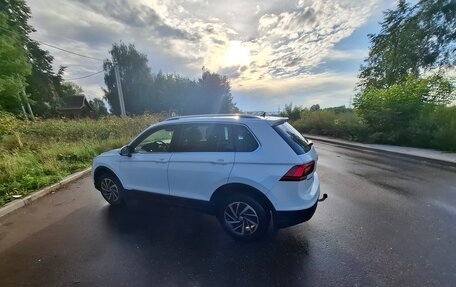 Volkswagen Tiguan II, 2018 год, 2 800 000 рублей, 16 фотография