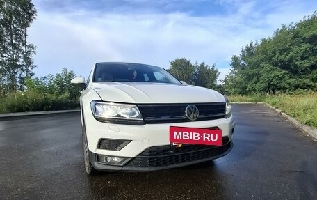 Volkswagen Tiguan II, 2018 год, 2 800 000 рублей, 18 фотография