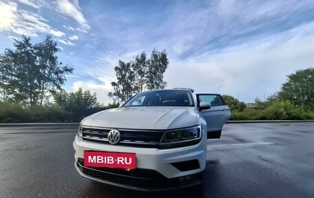 Volkswagen Tiguan II, 2018 год, 2 800 000 рублей, 21 фотография