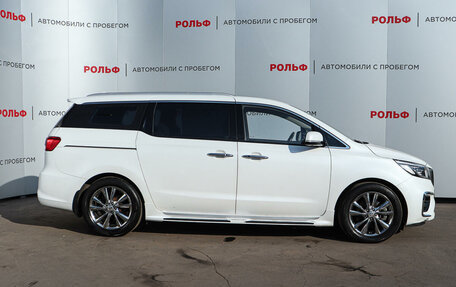 KIA Carnival III, 2019 год, 3 398 000 рублей, 4 фотография