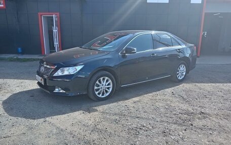 Toyota Camry, 2014 год, 1 900 000 рублей, 4 фотография