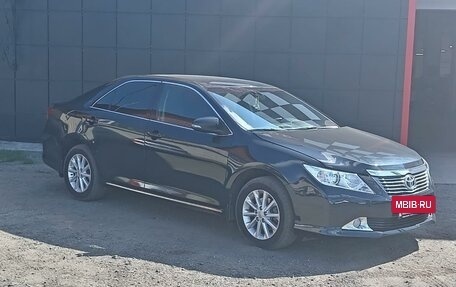 Toyota Camry, 2014 год, 1 900 000 рублей, 10 фотография