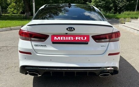 KIA Optima IV, 2018 год, 1 900 000 рублей, 2 фотография